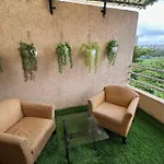 Casa Bella Private Suite With Balcony Garden With Wifi Ac Smart Tv Kitchenette Work Desk